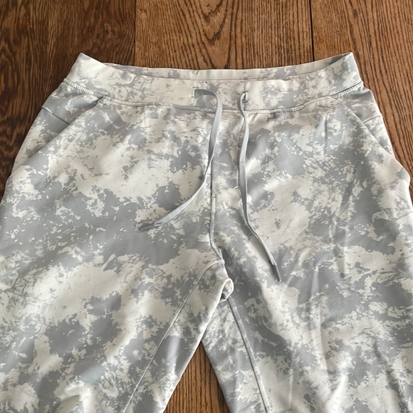 Mens Lululemon Jogger Pants - Picture 4 of 6